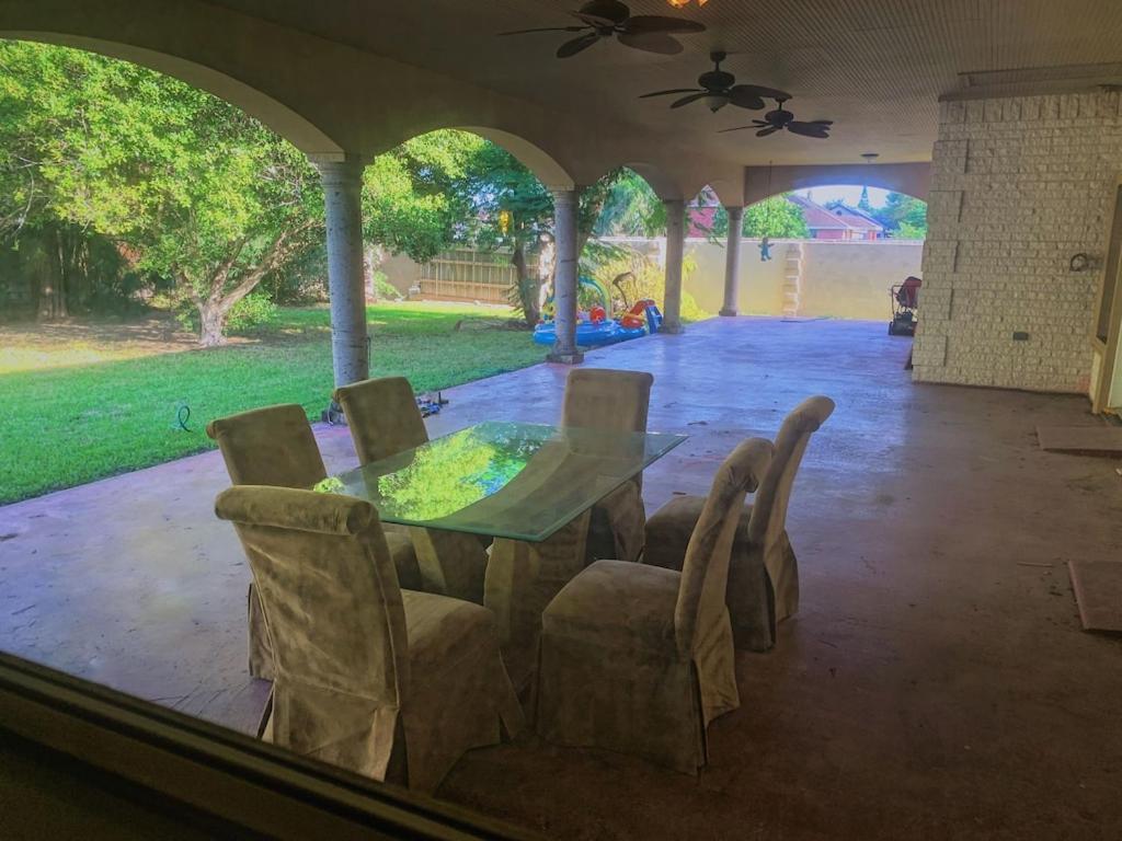 Brownsville Comfort 2 Bedroom 1 Bath , Spacious Kitchen And Outdoor Home المظهر الخارجي الصورة