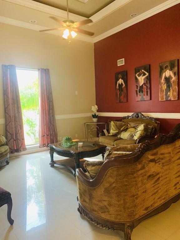 Brownsville Comfort 2 Bedroom 1 Bath , Spacious Kitchen And Outdoor Home المظهر الخارجي الصورة