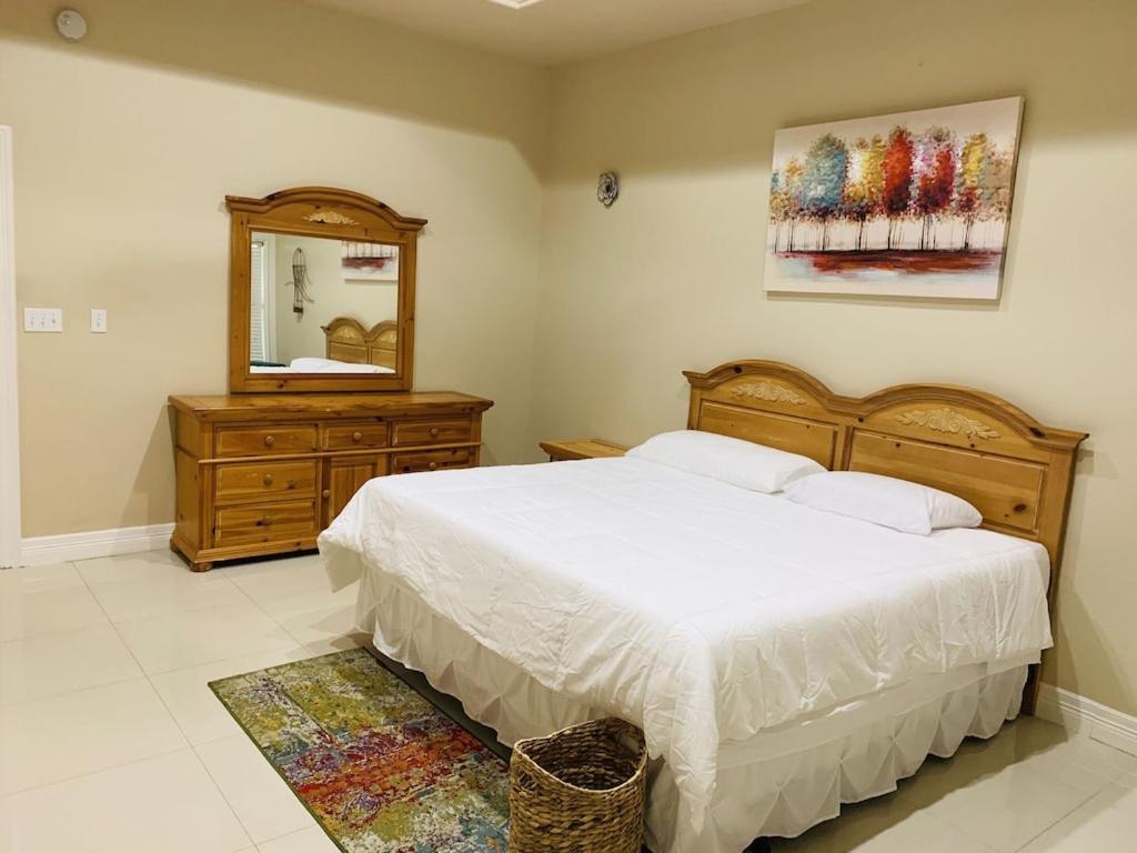 Brownsville Comfort 2 Bedroom 1 Bath , Spacious Kitchen And Outdoor Home المظهر الخارجي الصورة