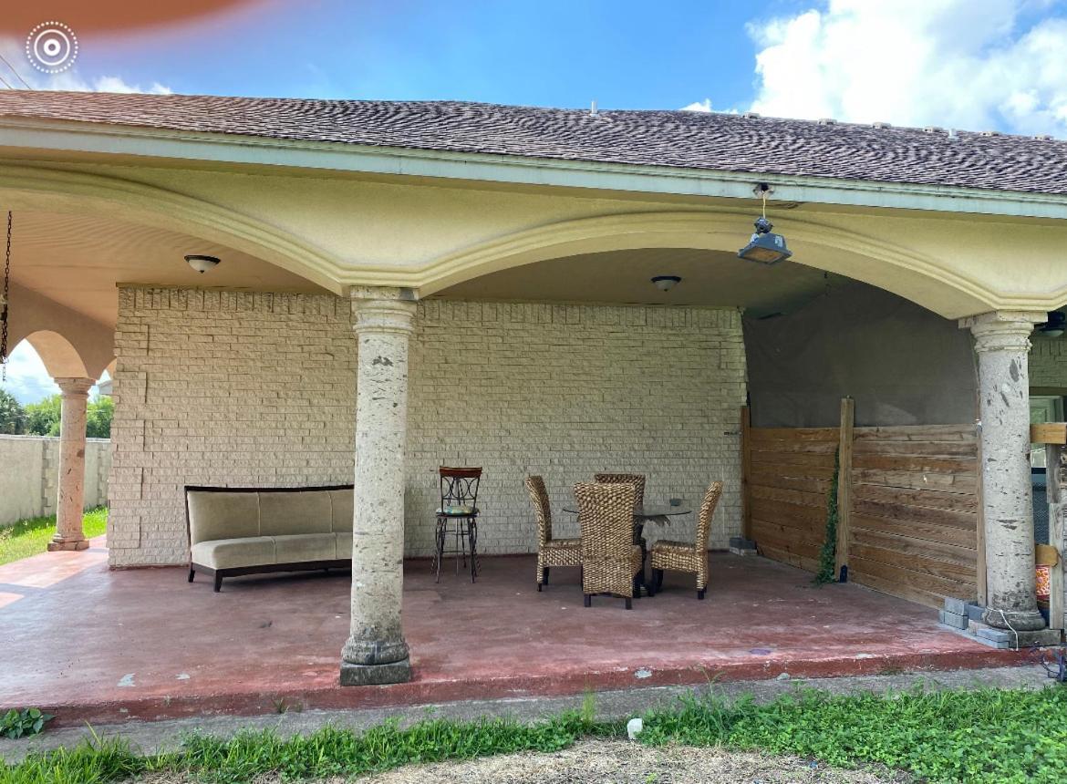 Brownsville Comfort 2 Bedroom 1 Bath , Spacious Kitchen And Outdoor Home المظهر الخارجي الصورة